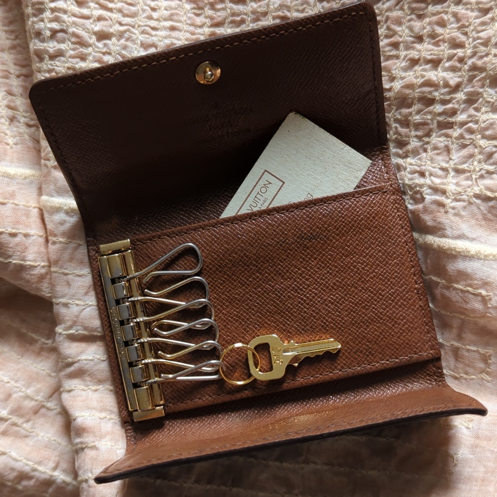 Authentic LV Key/Card Case - Picture 11 of 11